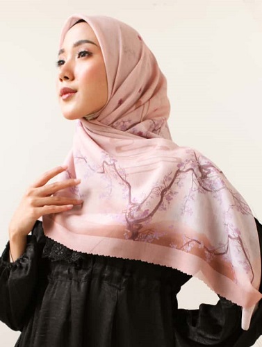 Hijab segi empat cantik Fuji Peach Hijab.id