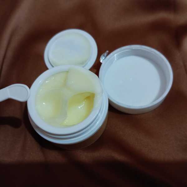 Review Lightening Face Night Cream Abecla Sui