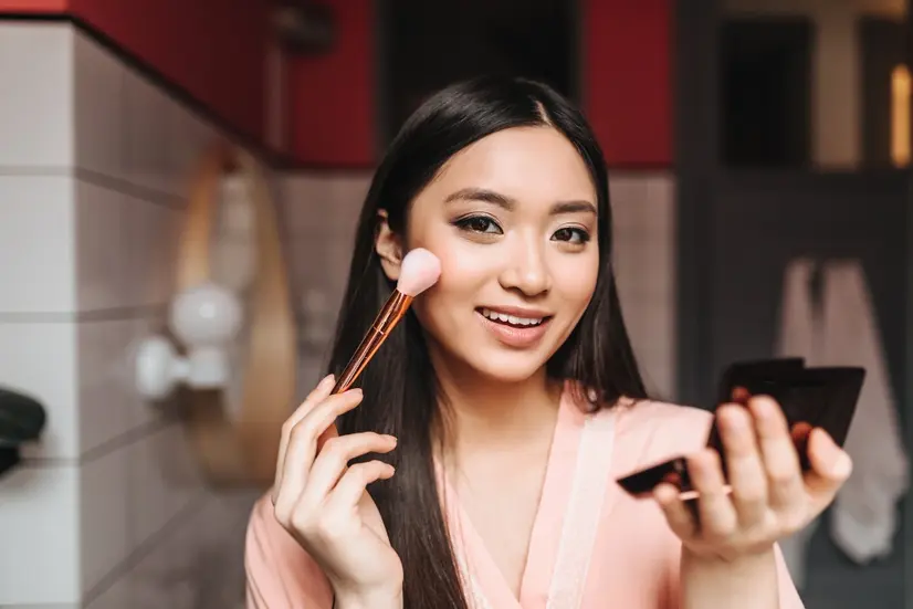 Tips Memilih Foundation dan Concealer yang Sesuai Warna Kulit
